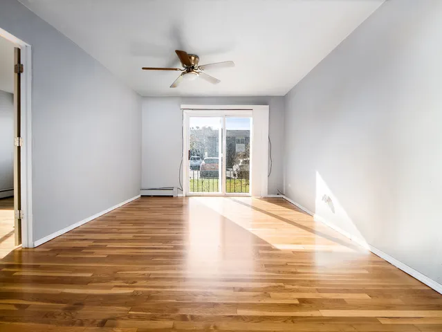 $177,000 | 8904 Jody Lane, Unit 1C, Des Plaines, IL 60016