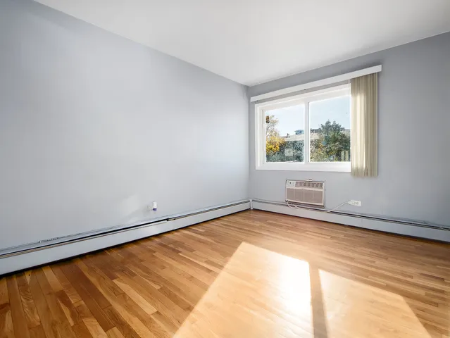 $177,000 | 8904 Jody Lane, Unit 1C, Des Plaines, IL 60016