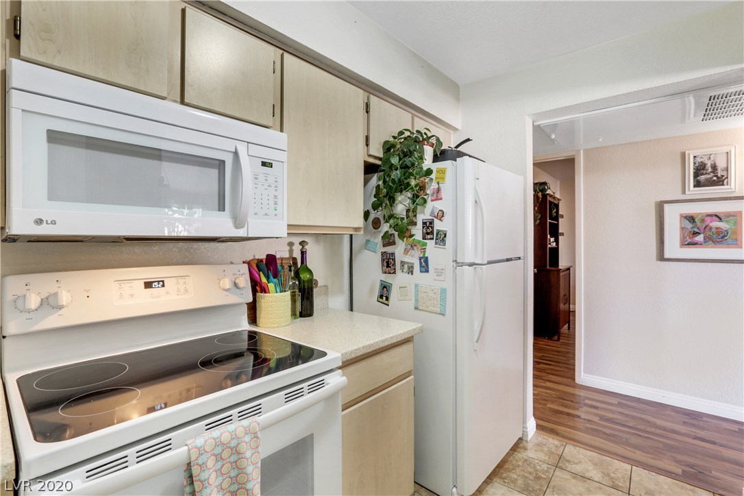 8101 West Flamingo Road, Unit 2095 Las Vegas, NV 89147 - Photo 11 of 38