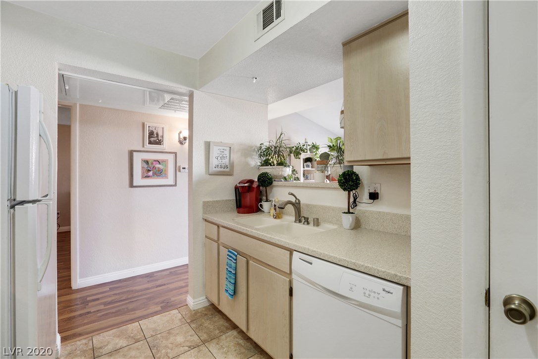 8101 West Flamingo Road, Unit 2095 Las Vegas, NV 89147 - Photo 12 of 38