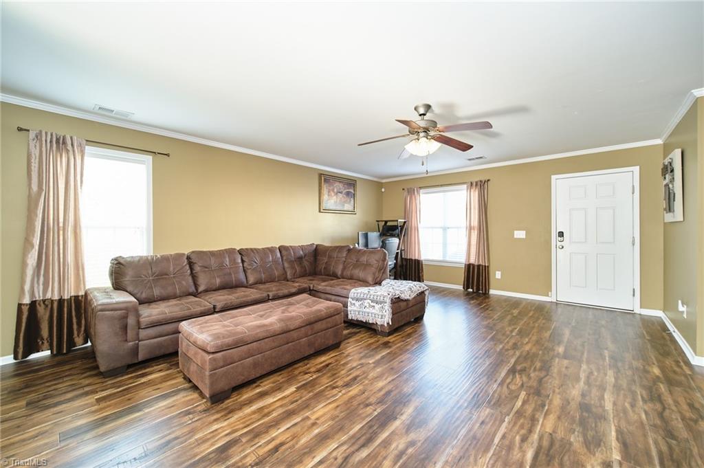 489 Ansley Way High Point, NC 27265 - Photo 2 of 16 Gallery Image 2