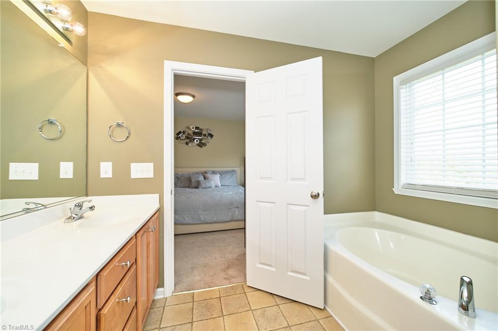 489 Ansley Way High Point, NC 27265 - Photo 10 of 16 Gallery Image 10