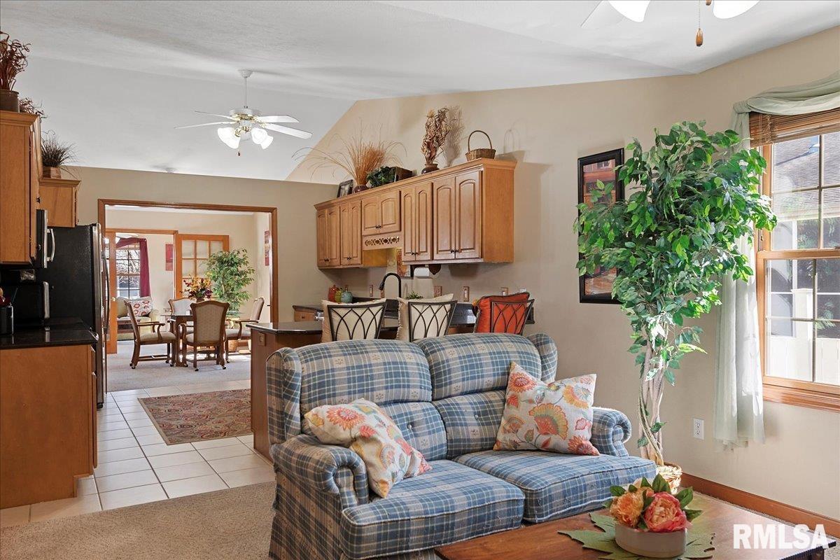 7110 Preston Drive Springfield, IL 62711 - Photo 20 of 35