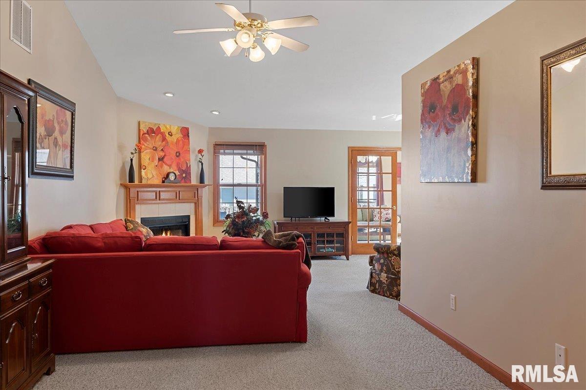 7110 Preston Drive Springfield, IL 62711 - Photo 5 of 35