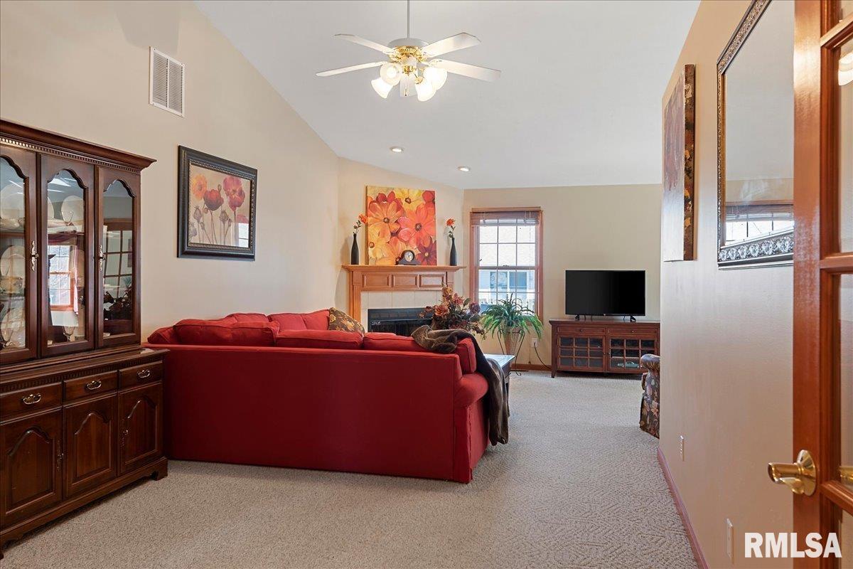 7110 Preston Drive Springfield, IL 62711 - Photo 6 of 35