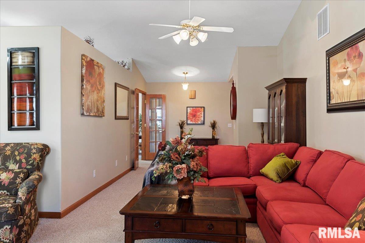 7110 Preston Drive Springfield, IL 62711 - Photo 8 of 35