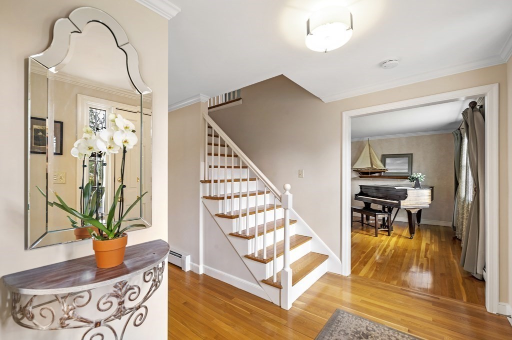 14 Bradley Road Andover, MA 01810 - Photo 2 of 40 Gallery Image 2