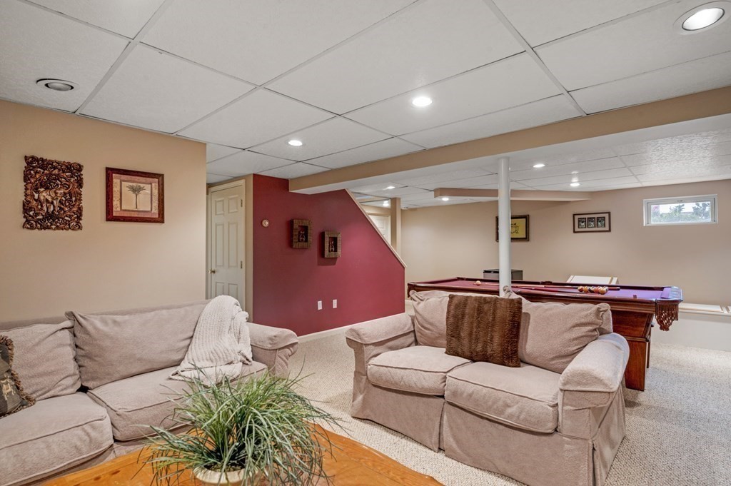 14 Bradley Road Andover, MA 01810 - Photo 34 of 40 Gallery Image 34