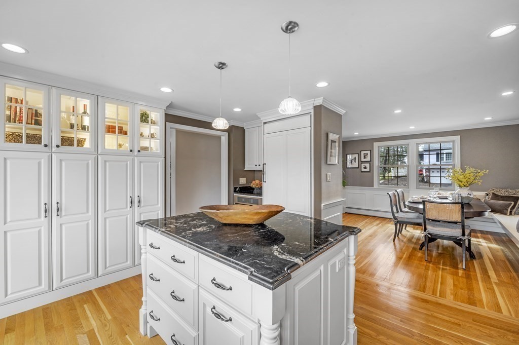 14 Bradley Road Andover, MA 01810 - Photo 8 of 40 Gallery Image 8