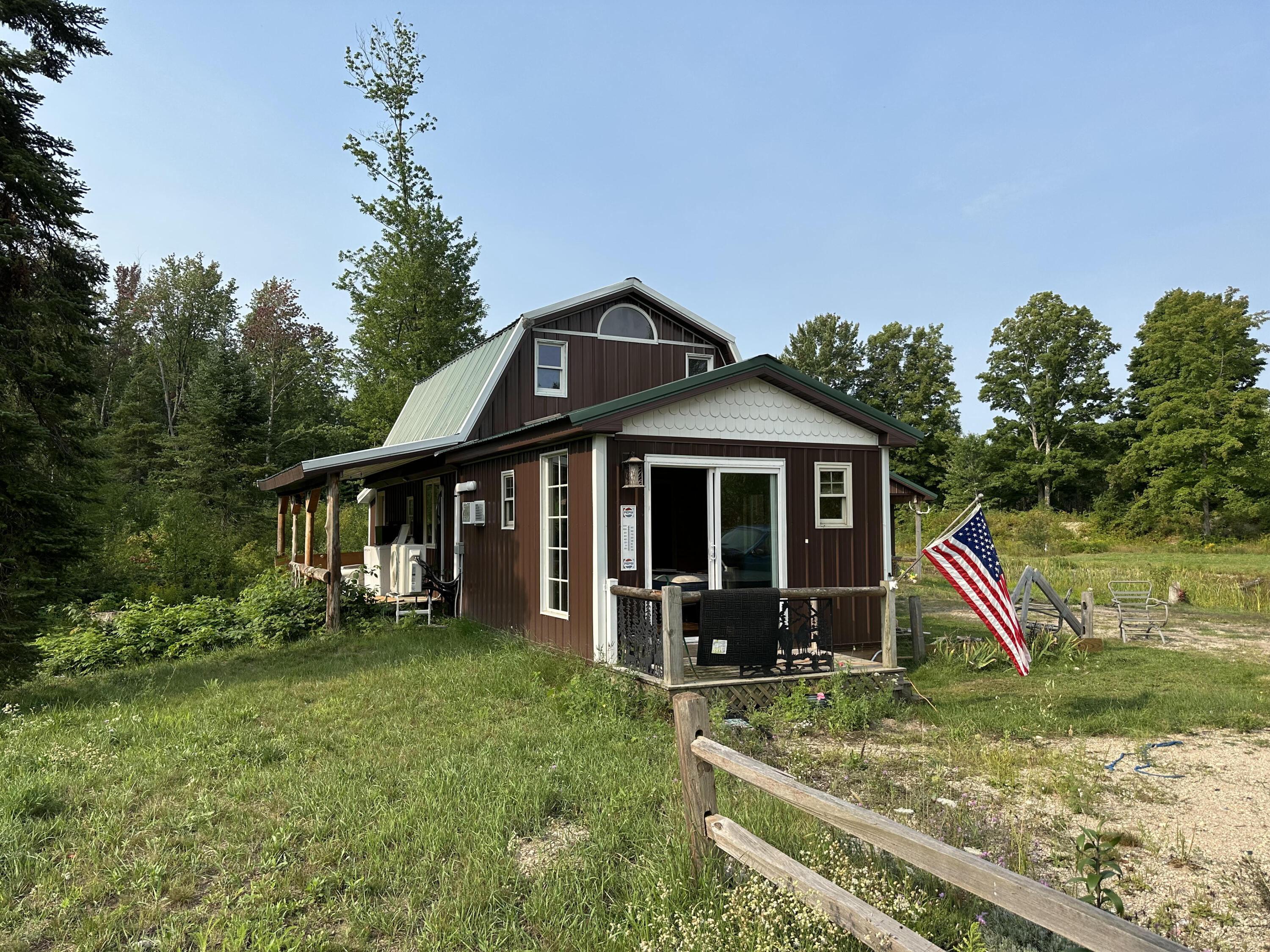 17549 Milnichol Road Thompsonville, MI 49683 - Photo 5 of 26 IMG_2