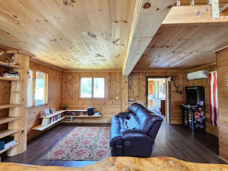 17549 Milnichol Road Thompsonville, MI 49683 - Photo 8 of 26 image000005