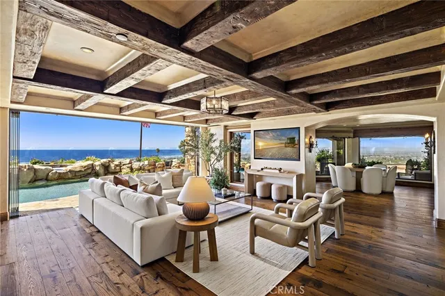 $18,998,000 | 25 San Mateo Way, Corona del Mar, CA 92625