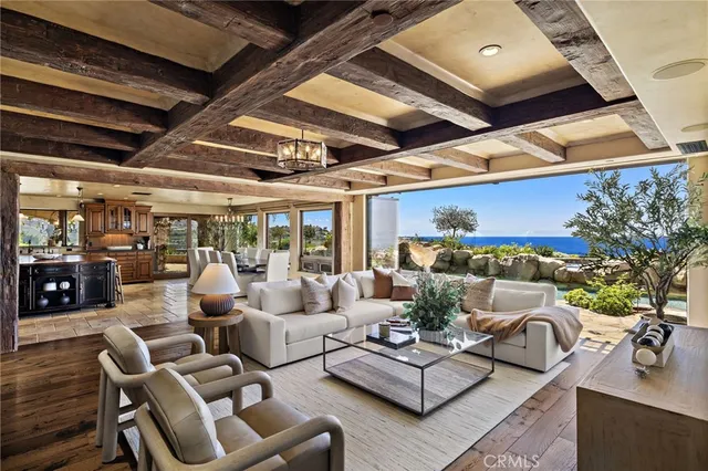 $18,998,000 | 25 San Mateo Way, Corona del Mar, CA 92625