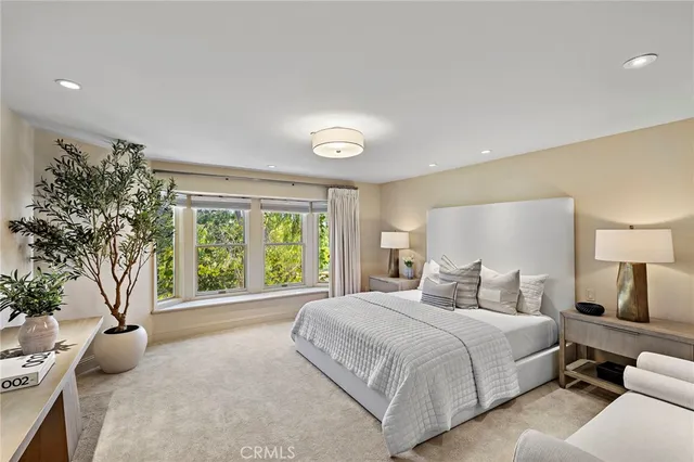 $18,998,000 | 25 San Mateo Way, Corona del Mar, CA 92625