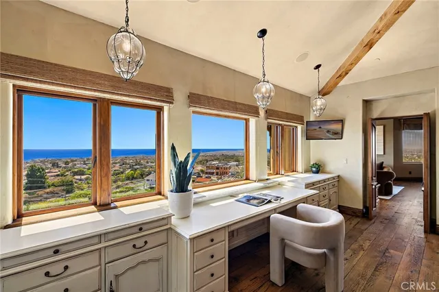 $18,998,000 | 25 San Mateo Way, Corona del Mar, CA 92625