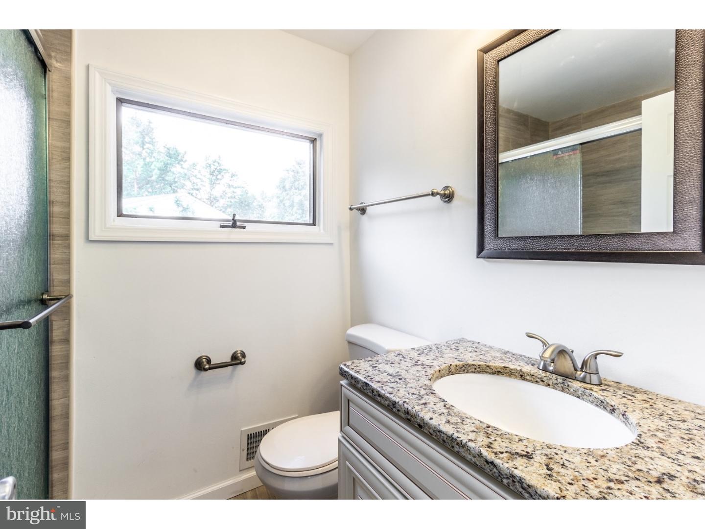 34 Greenvale Road Cherry Hill, NJ 08034 - Photo 21 of 24 Master Bathroom