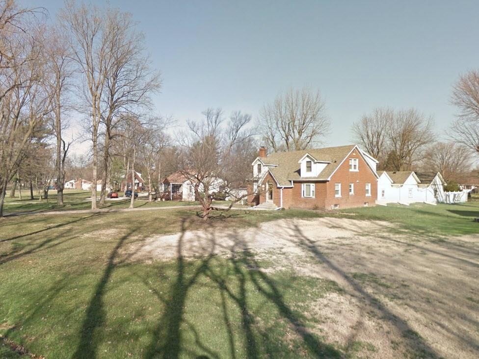 248 West Roberts Road Indianapolis, IN 46217 - Photo 1 of 3 Gallery Image 1