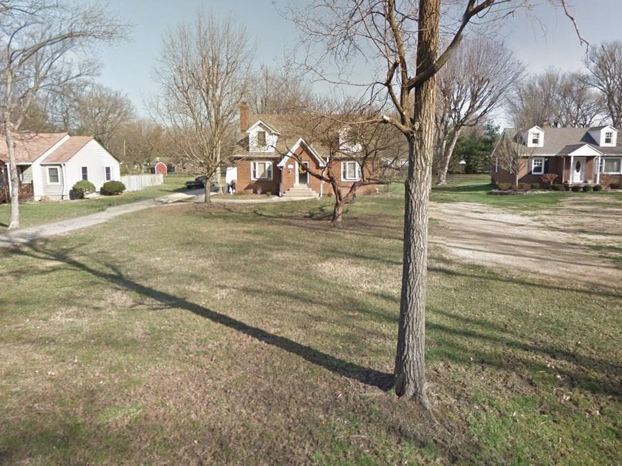 248 West Roberts Road Indianapolis, IN 46217 - Photo 2 of 3 Gallery Image 2