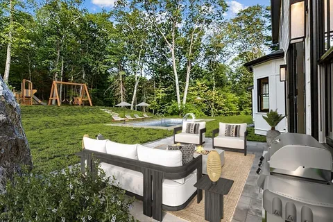 $3,849,000 | 957 South Street, Needham, MA 02492