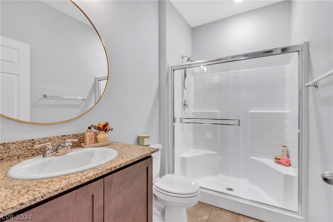 5000 Dorrell Lane Las Vegas, NV 89131 - Photo 15 of 38 Full bathroom downstairs
