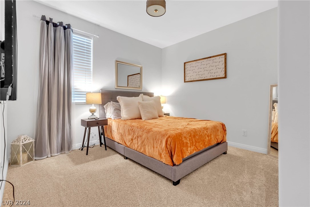 5000 Dorrell Lane Las Vegas, NV 89131 - Photo 16 of 38 Downstairs