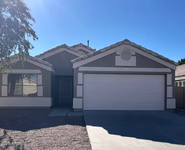 $2,100 | 1719 East Horseshoe Avenue, Gilbert, AZ 85296