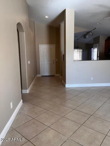 $2,100 | 1719 East Horseshoe Avenue, Gilbert, AZ 85296