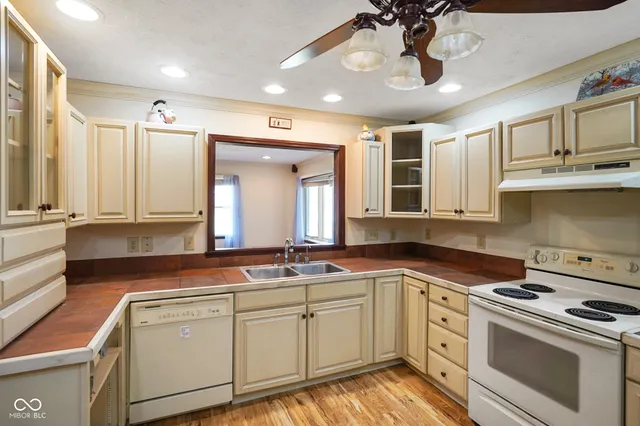 $245,000 | 11830 Civic Circle, Mooresville, IN 46158