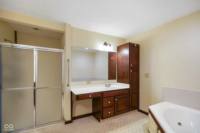 $245,000 | 11830 Civic Circle, Mooresville, IN 46158