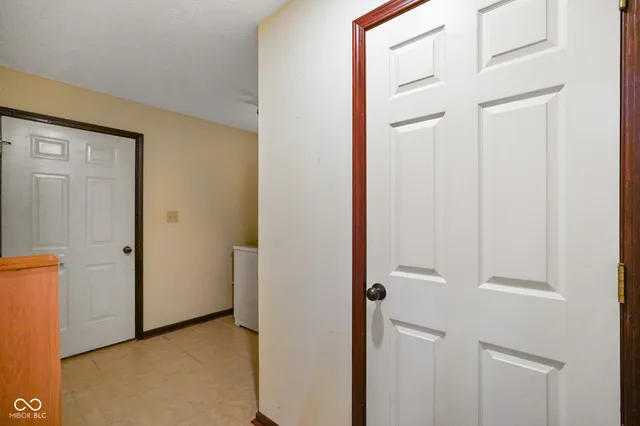 $245,000 | 11830 Civic Circle, Mooresville, IN 46158