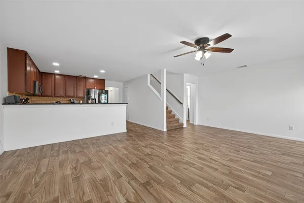 $2,375 | 9931 Chimney Swift Lane, Conroe, TX 77385