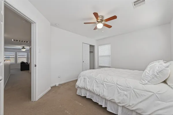 $2,450 | 9931 Chimney Swift Lane, Conroe, TX 77385