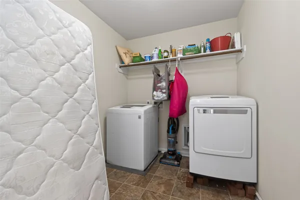 $2,375 | 9931 Chimney Swift Lane, Conroe, TX 77385