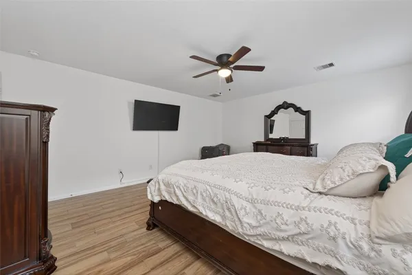 $2,450 | 9931 Chimney Swift Lane, Conroe, TX 77385