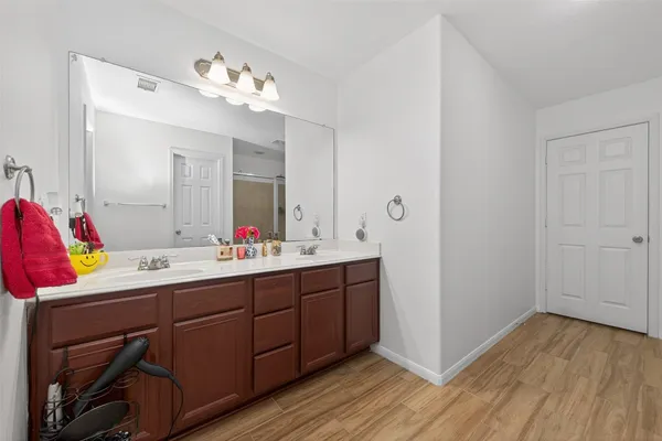 $2,450 | 9931 Chimney Swift Lane, Conroe, TX 77385