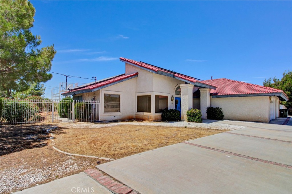 16410 Wintun Road Apple Valley, CA 92307 - Photo 2 of 69