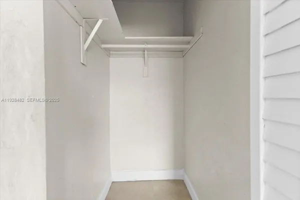 $3,000 | 140 Northwest 198th Street, Miami Gardens, FL 33169