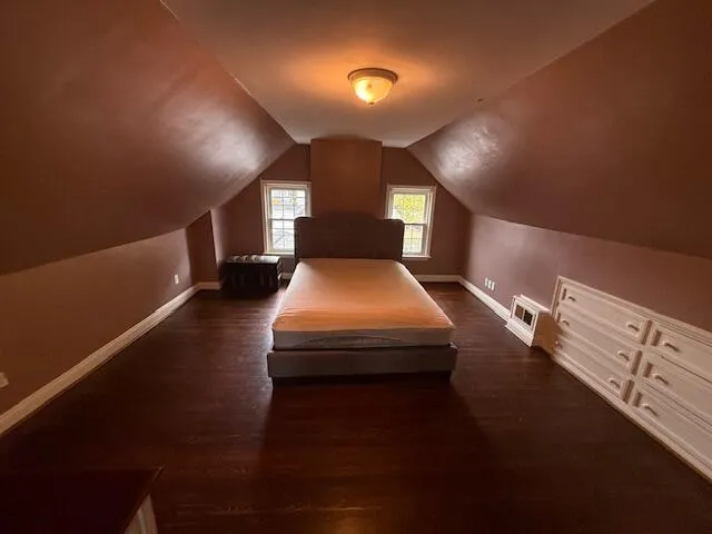 a view of a livingroom with furniture