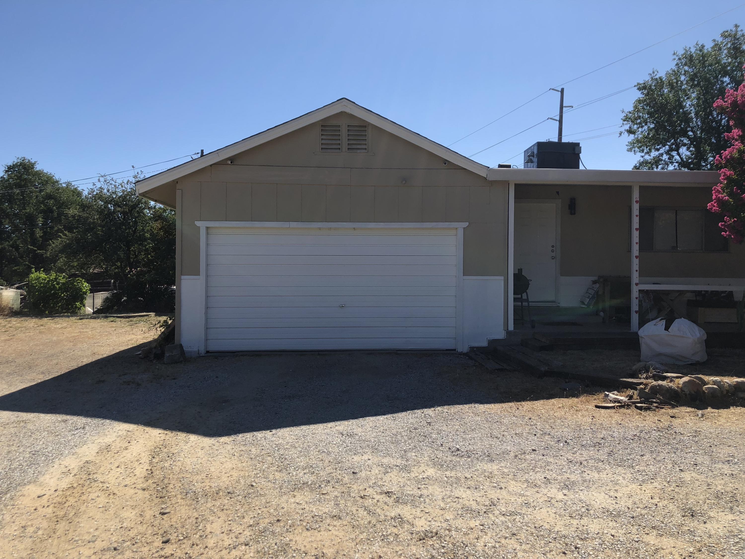 17880 Oasis Road Redding, CA 96003 - Photo 12 of 32 IMG_9378