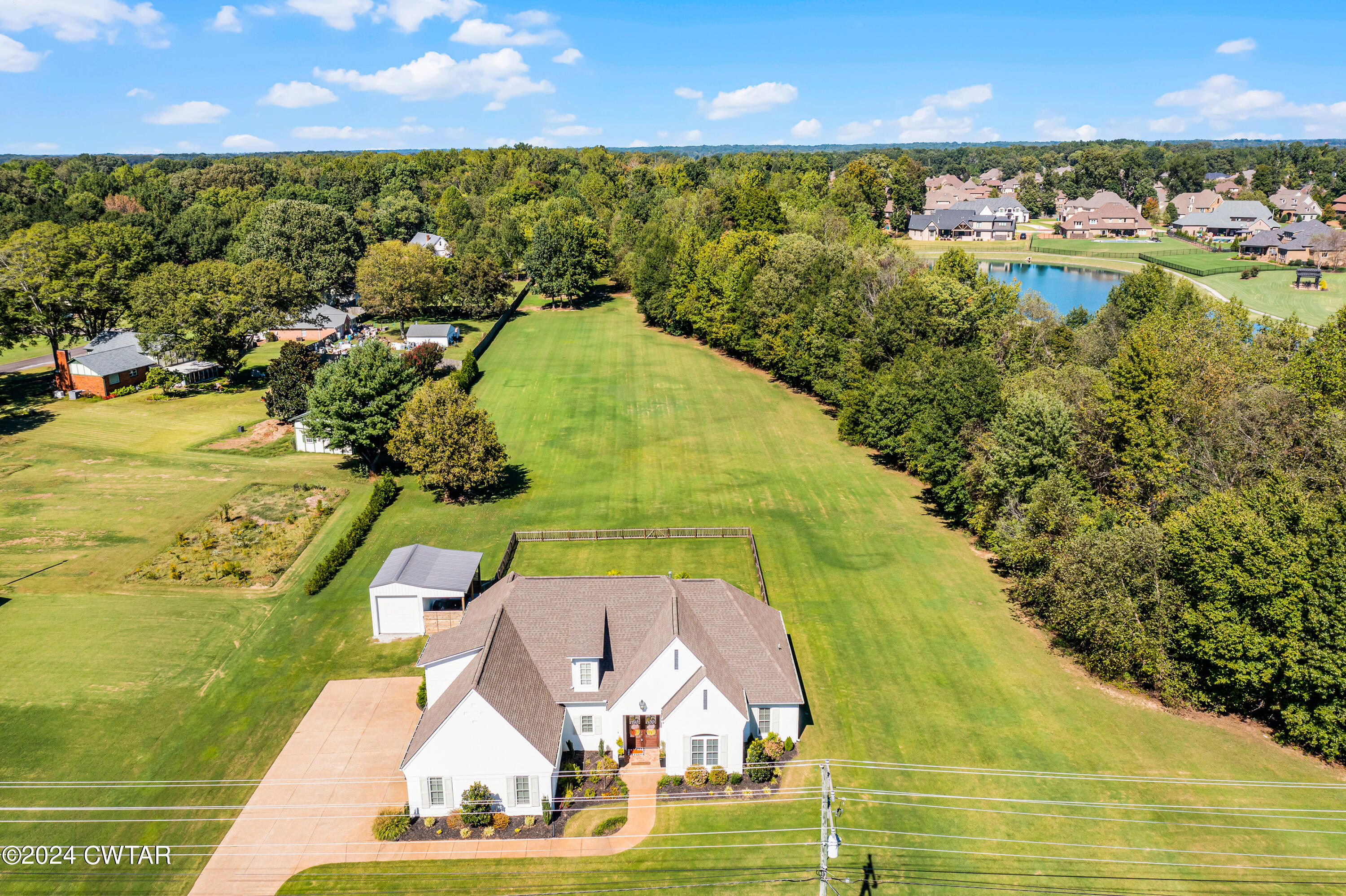 935 Ashport Road Jackson, TN 38305 - Photo 2 of 32 2