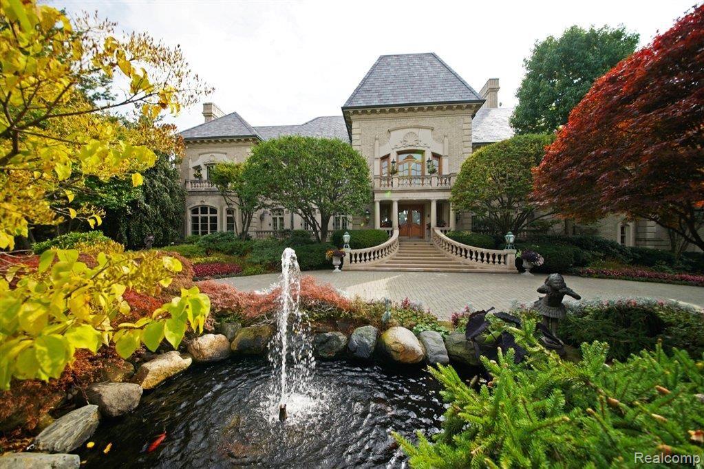 950 Lake Shore Road Grosse Pointe, MI 48236 - Photo 4 of 95 9.JPG