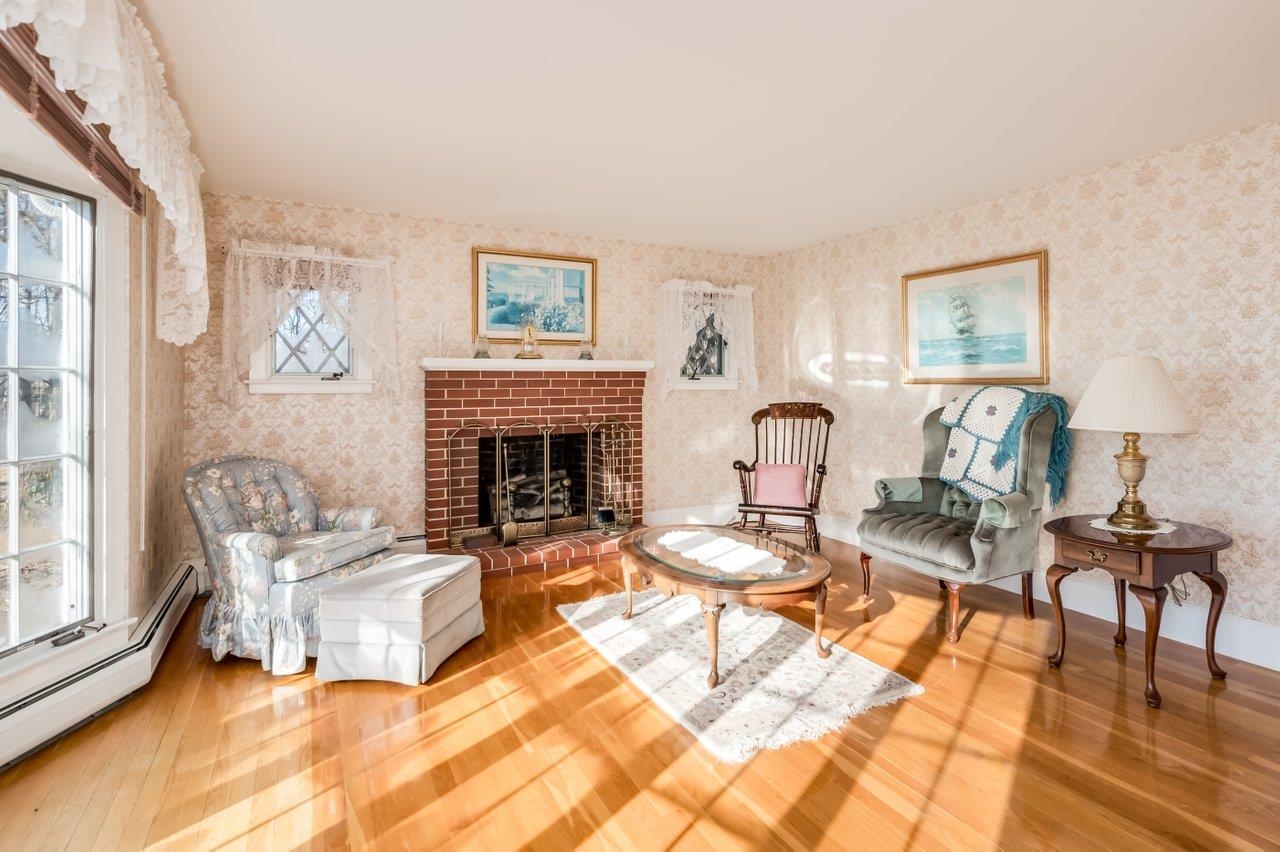 45 Weare Road Hampton Falls, NH 03844 - Photo 7 of 38