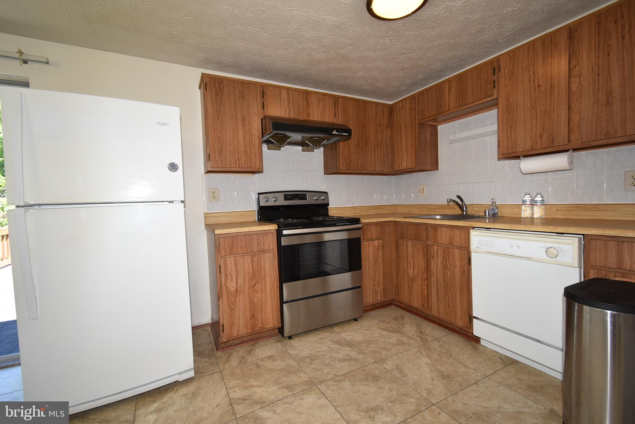 8404 Lucerne Road Randallstown, MD 21133 - Photo 30 of 39 Kitchen View 2