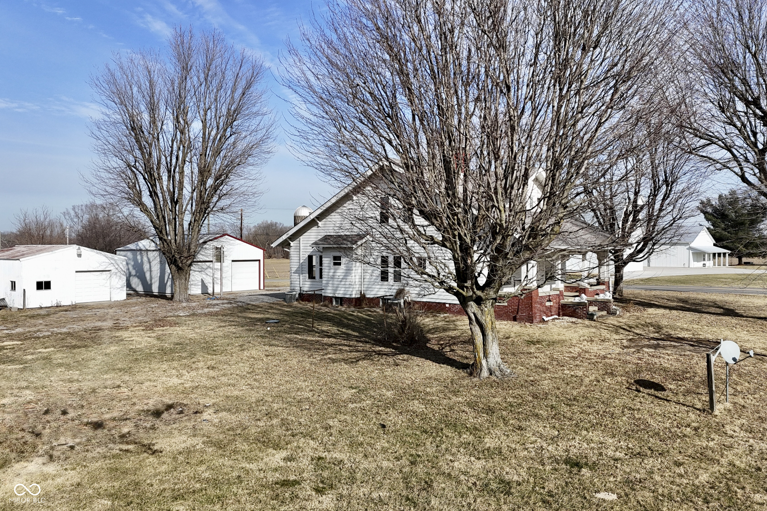 876 North Centerline Road Franklin, IN 46131 - Photo 3 of 39