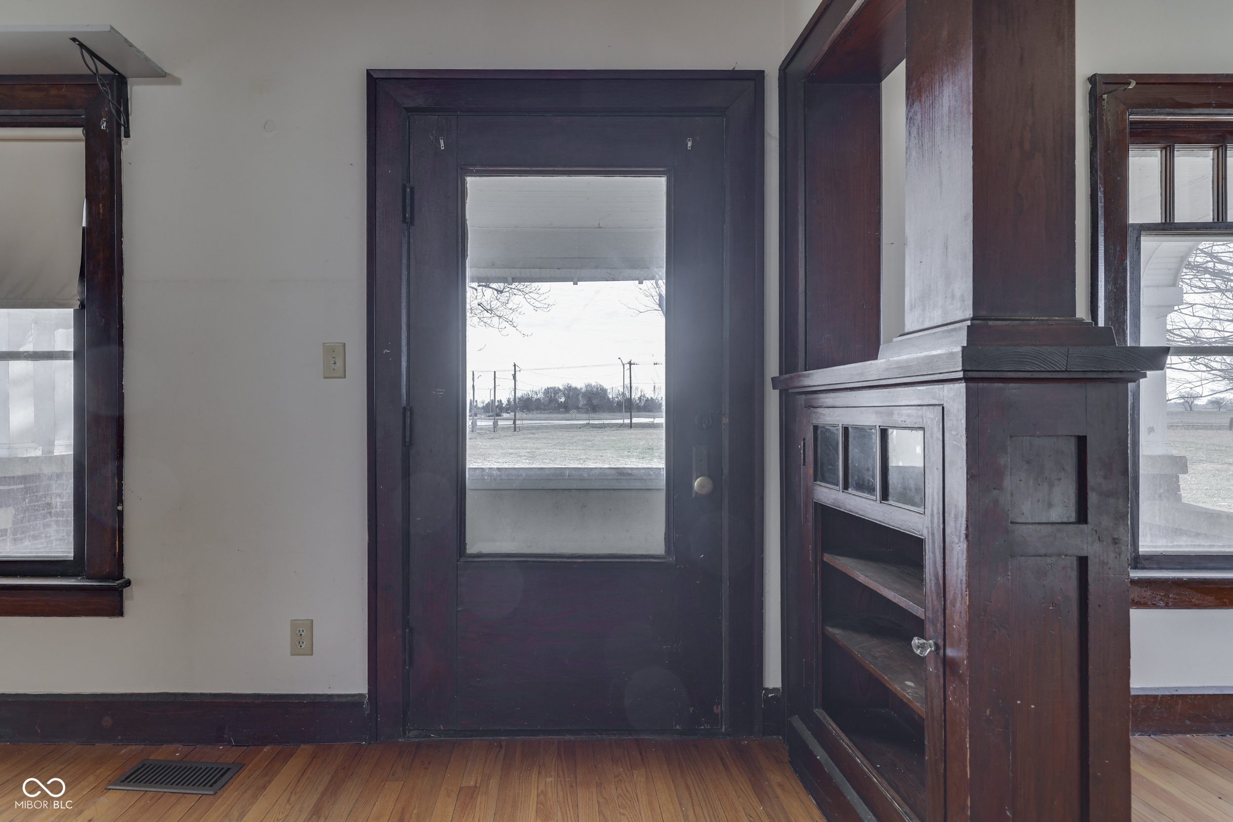 876 North Centerline Road Franklin, IN 46131 - Photo 4 of 39