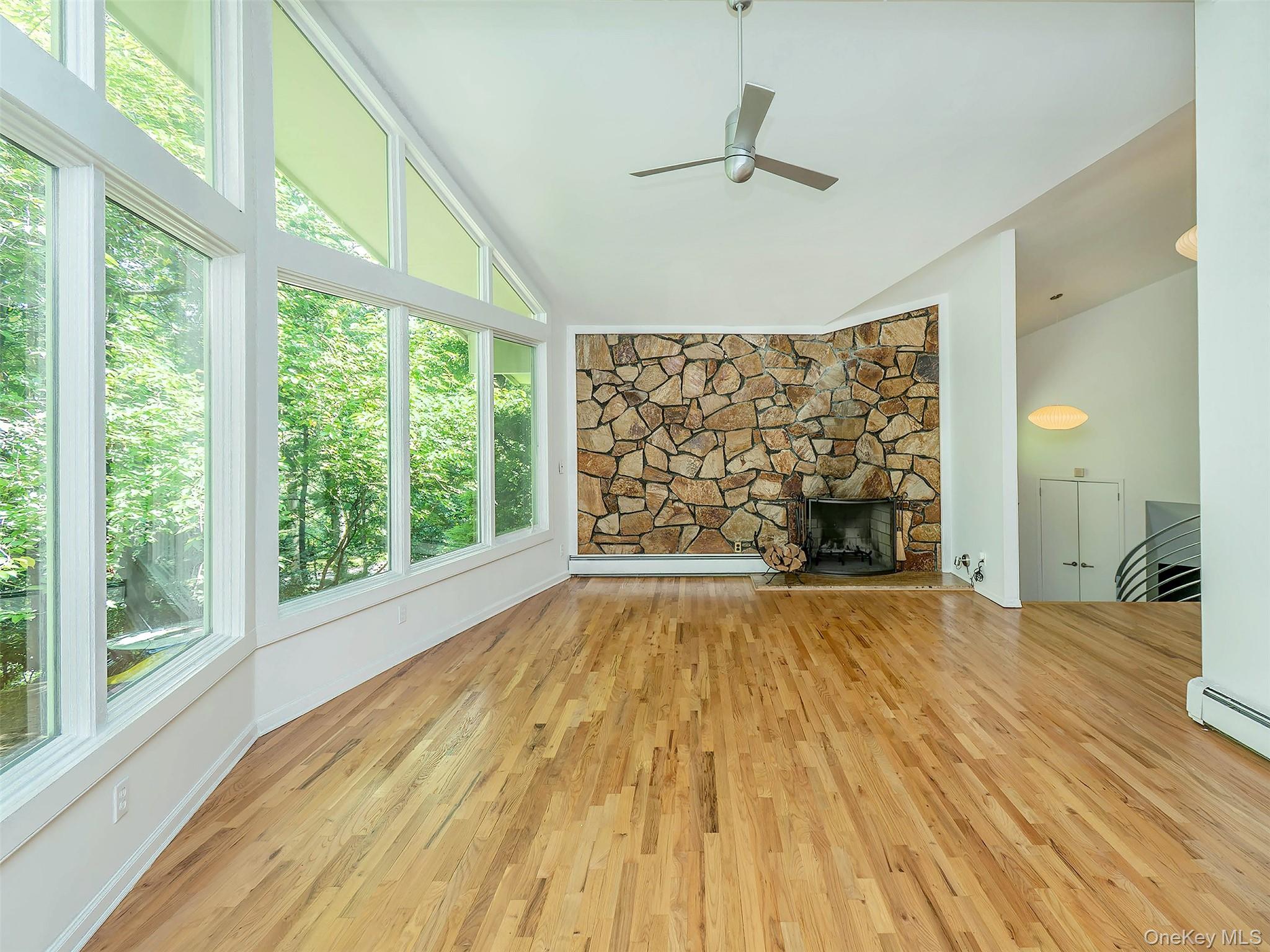 7 SE Road Sands Point, NY 11050 - Photo 6 of 32 Gallery Image 6