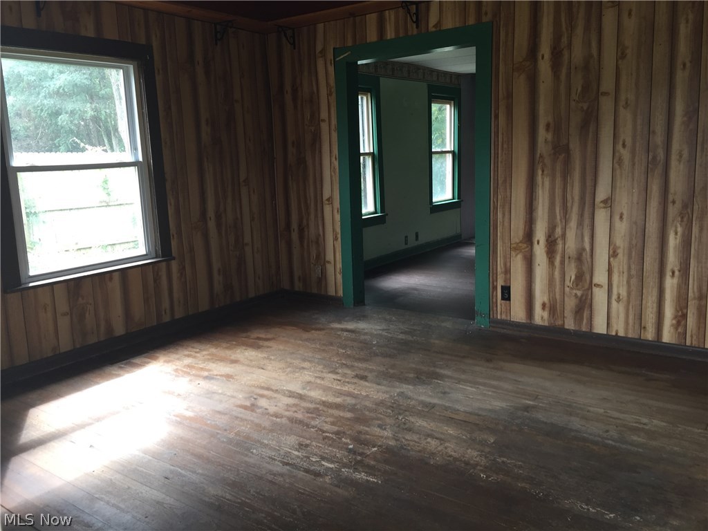 6298 East State Road Newcomerstown, OH 43832 - Photo 4 of 13 Gallery Image 4