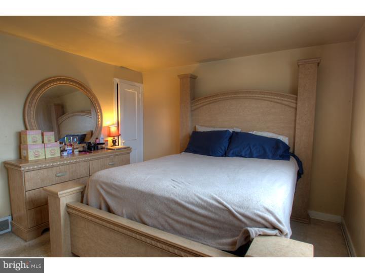 7706 Gilbert Street Philadelphia, PA 19150 - Photo 11 of 25 Bedroom - Main