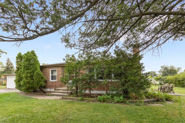 $244,900 | 401 East Le Moyne Avenue, Northlake, IL 60164