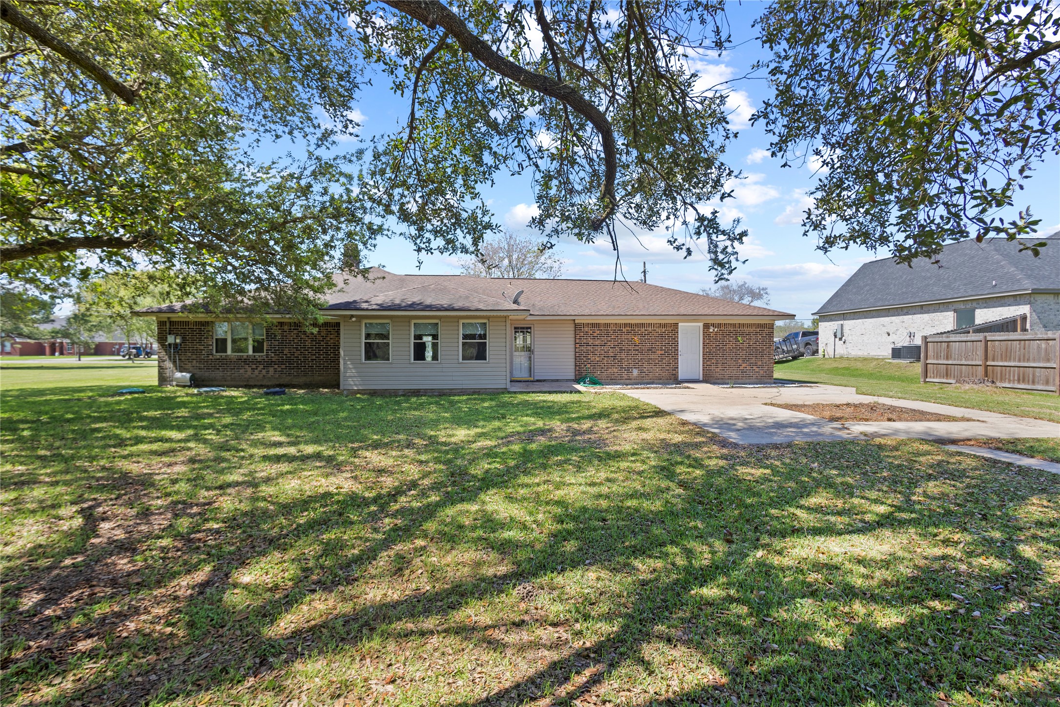 11546 Davidson Road Beaumont, TX 77705 - Photo 36 of 40